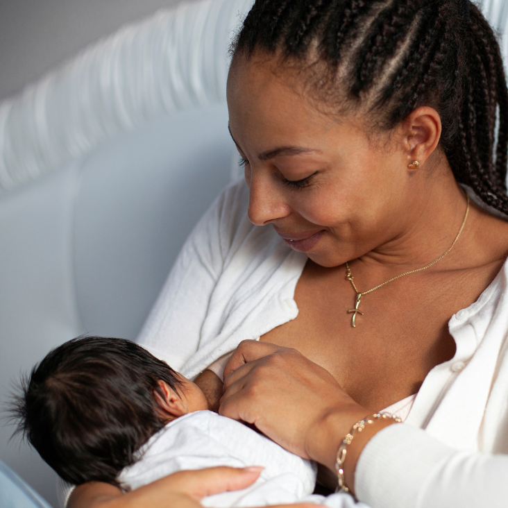 Oona Wellness lactation consultant supporting breastfeeding